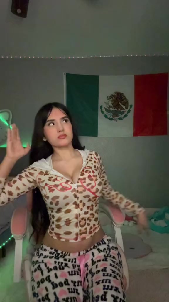 @Fernanda_246