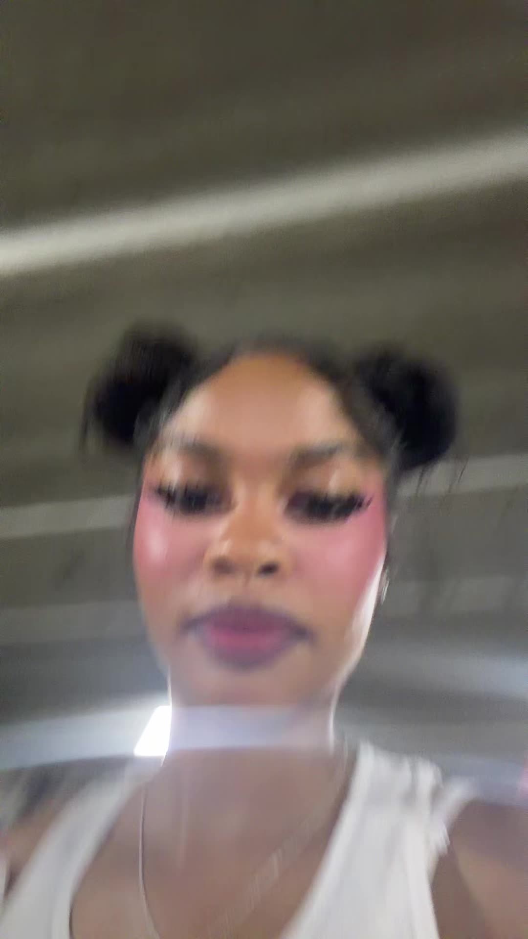 @kelsionaee