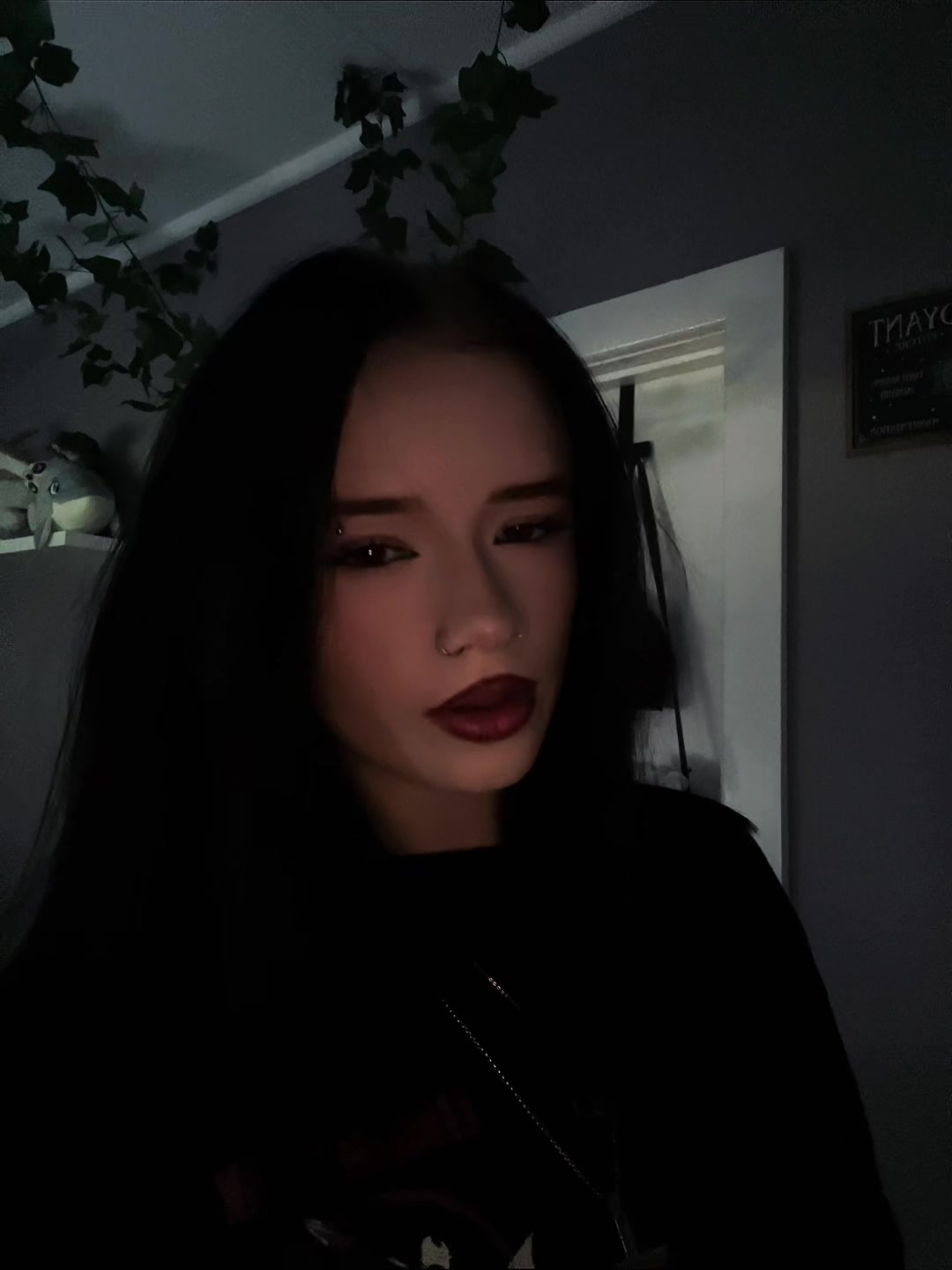 @༺♱༻