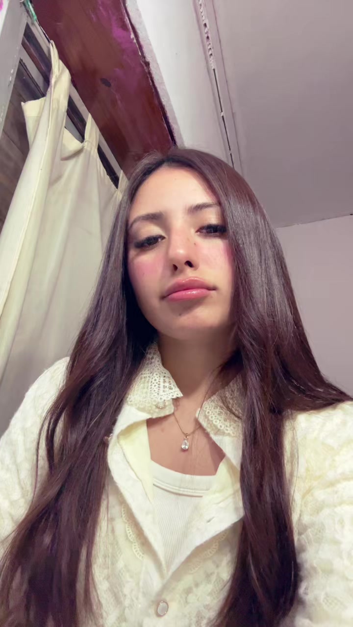 @ℋ𝑜𝓁𝒶 𝓈𝑜𝓎 𝓂𝒾𝓁𝒾⭐️
