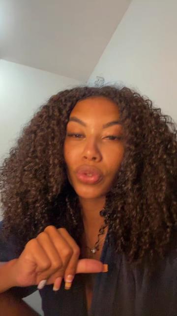 @Raynara Santana