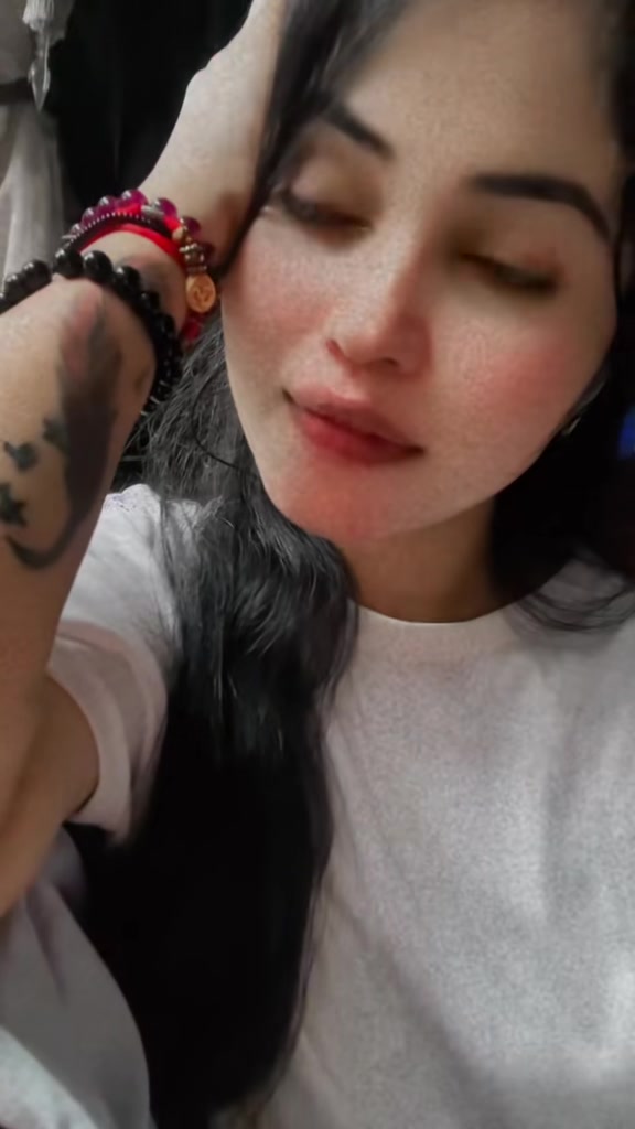@ιтz_мє_кαηмαηι 💍🥀🦋