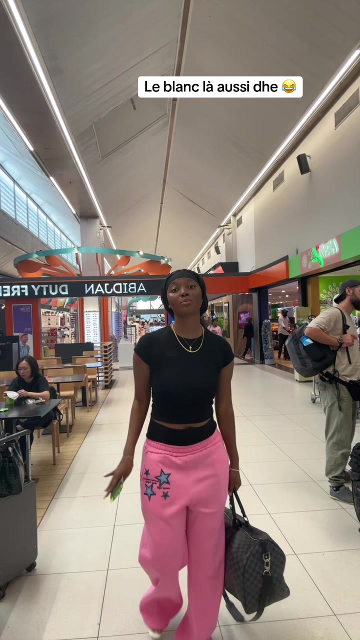 @DAME NICOLE 🇬🇳🇨🇫❤️