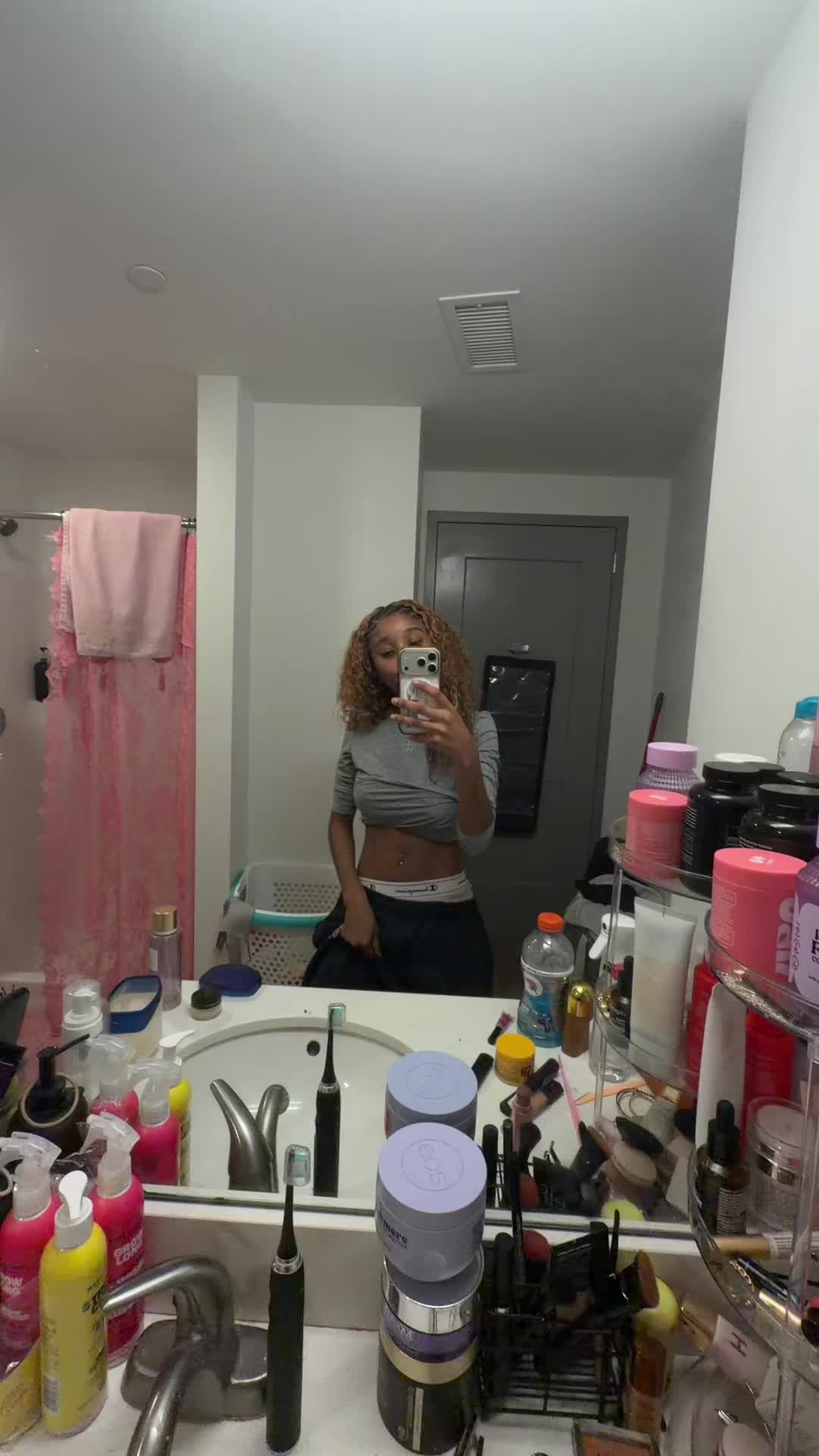 @GiaJ