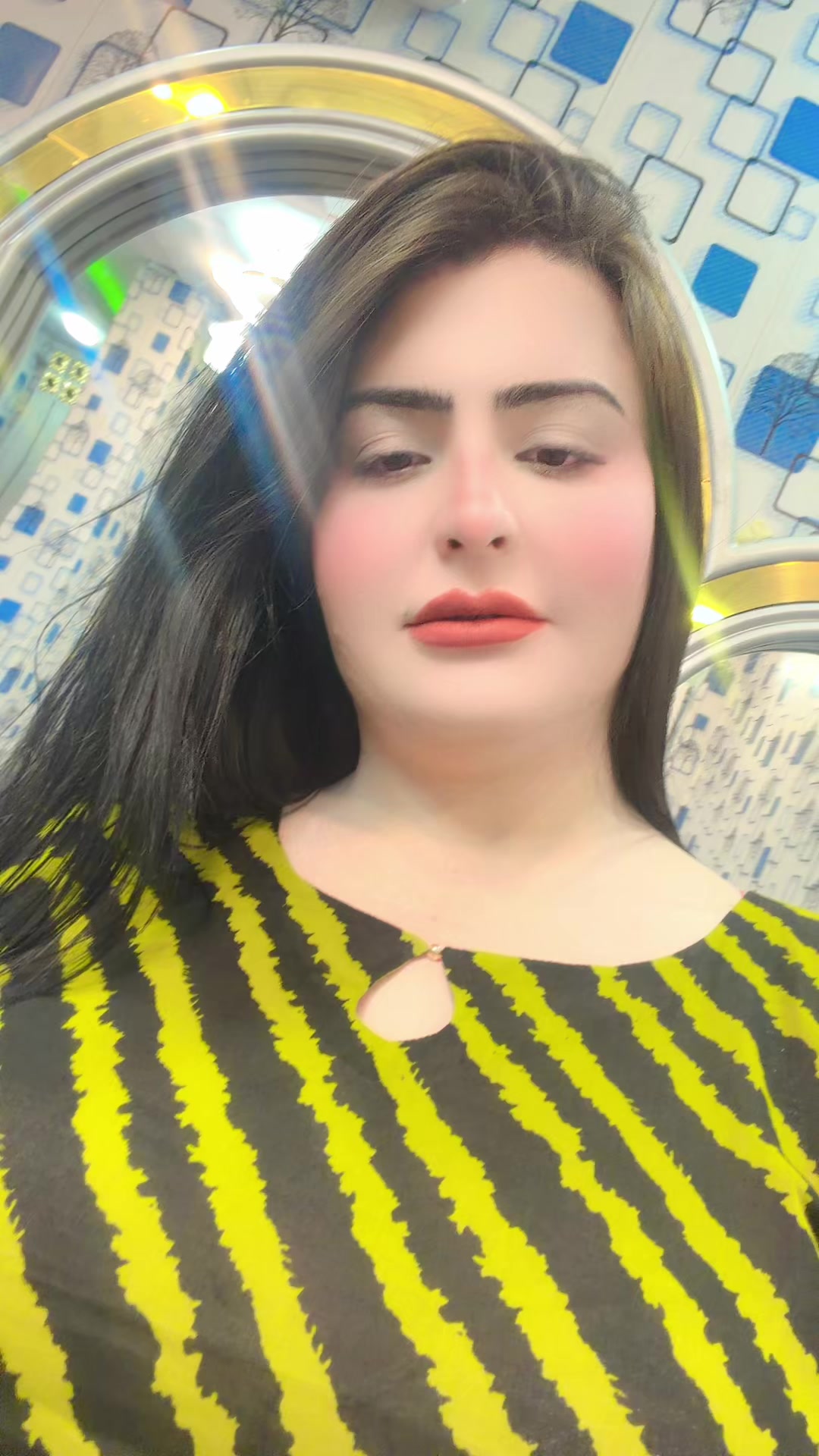 @Riya Khan34