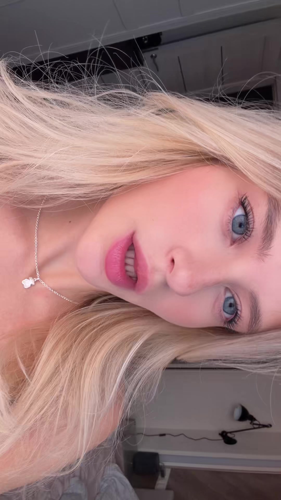 @Виктория