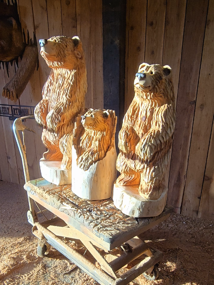 @Grizzly Artwork Carving's