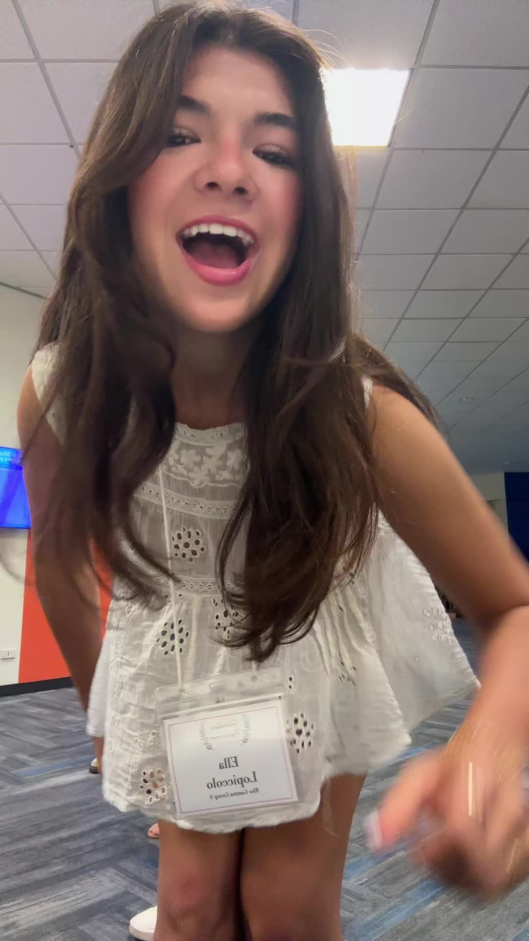 @Ella