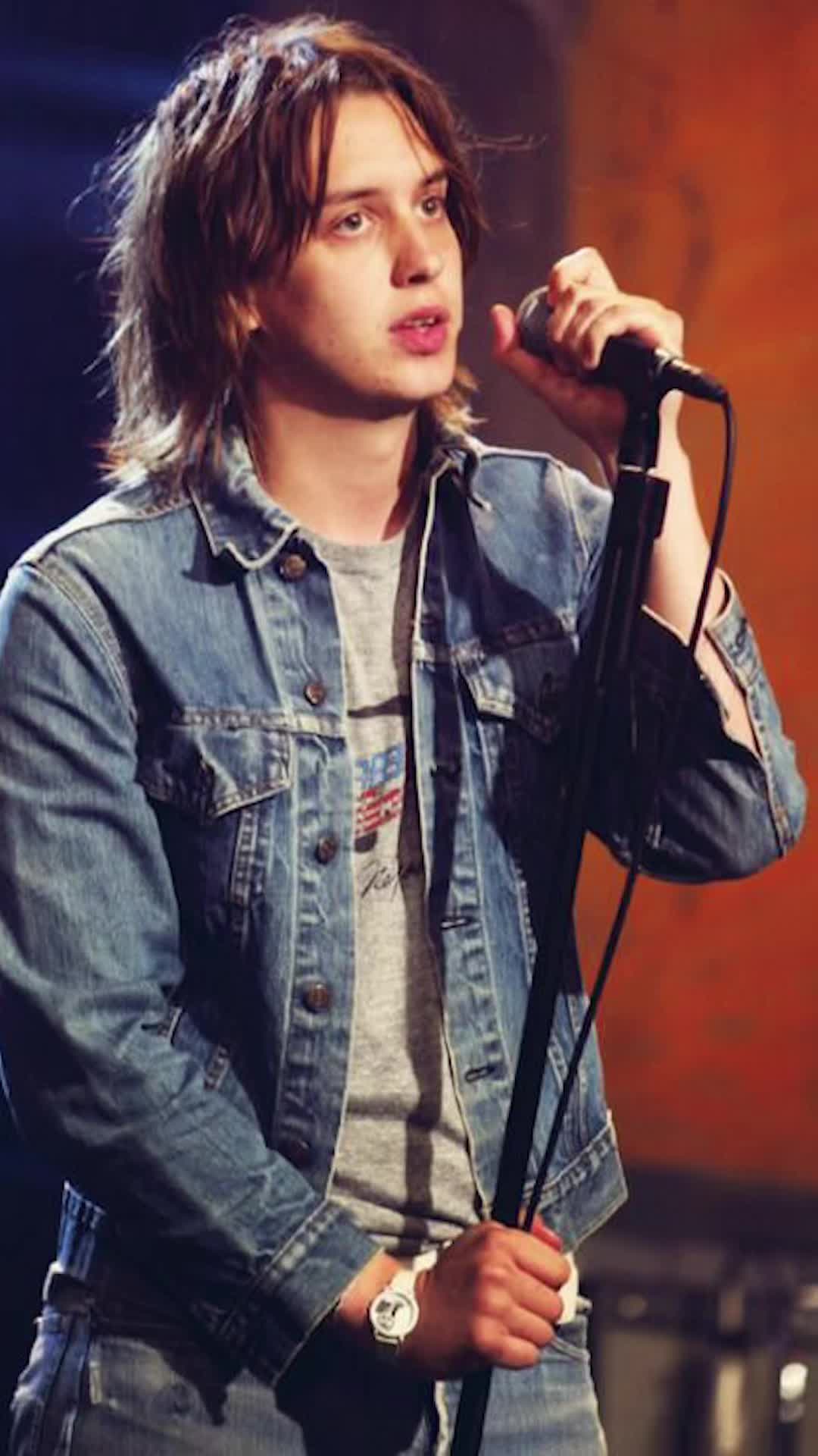 @The Strokes Fan