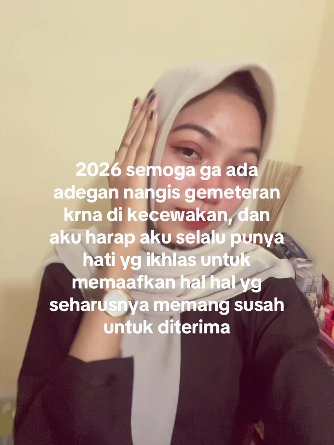 @peggyazira08