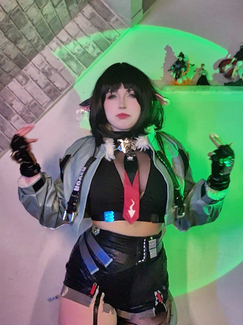 @twitch.tv/nikari_cosplay