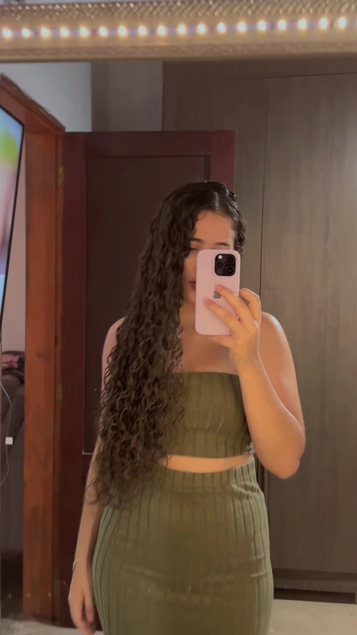 @_carollyyna