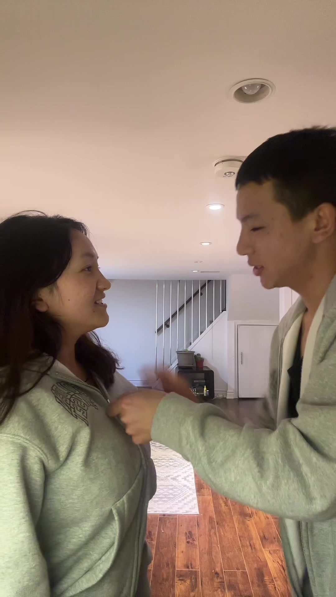 @pyangzommm