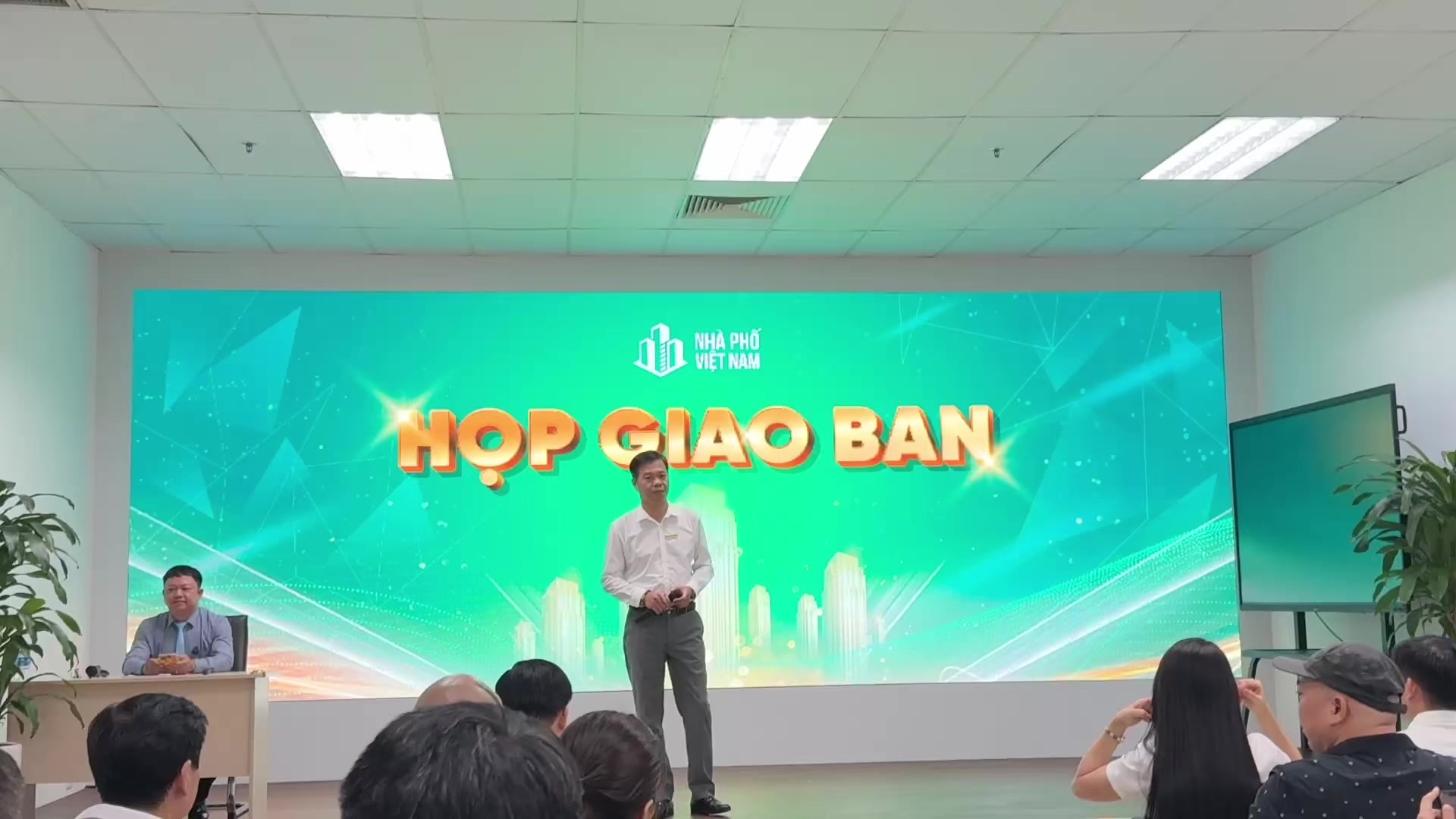 @Hương Ph&ugrave;ng