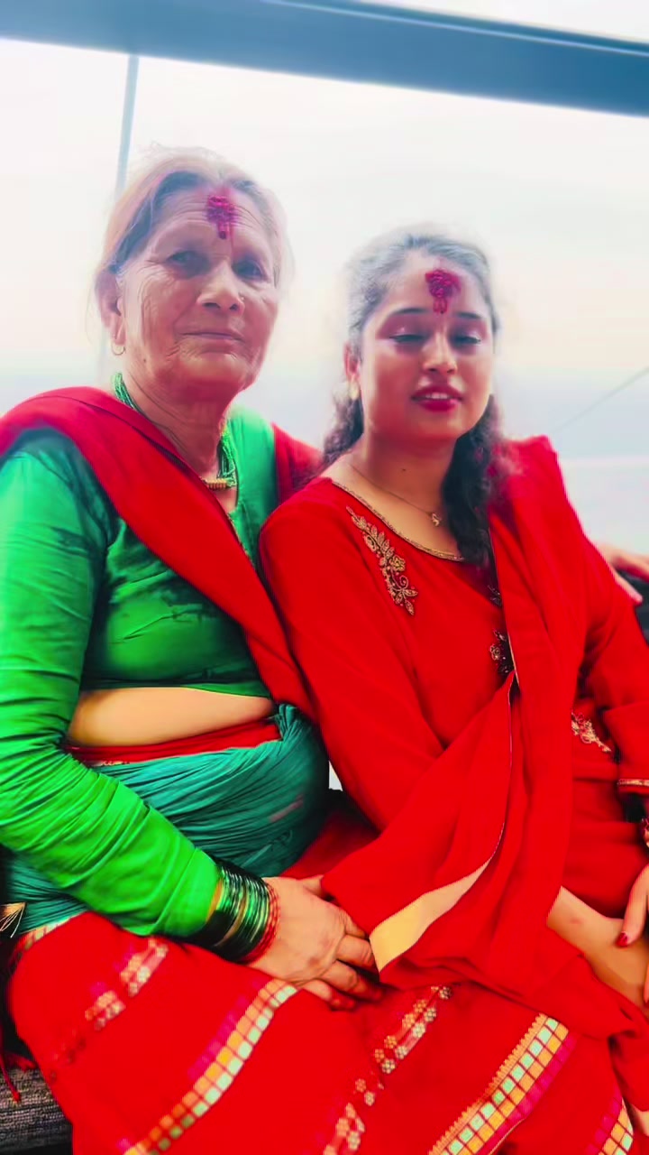 @Rupa🥰❤️