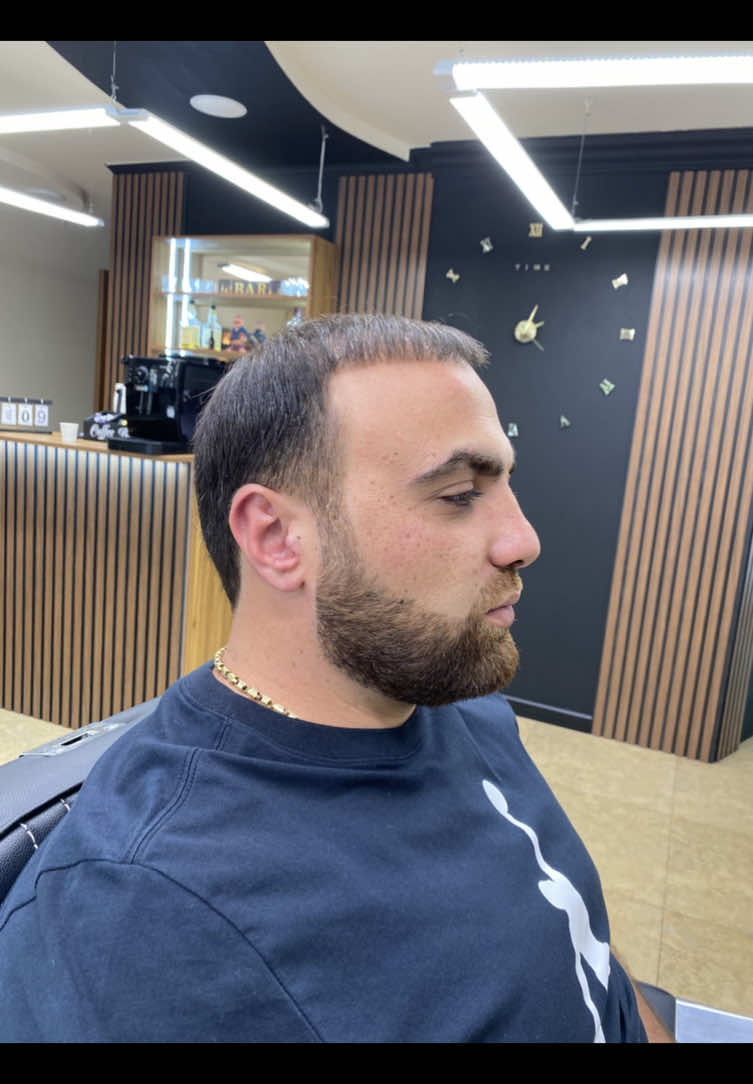 @𝙱𝙰𝚁𝙱𝙴𝚁 𝙻𝙸𝙰 💈