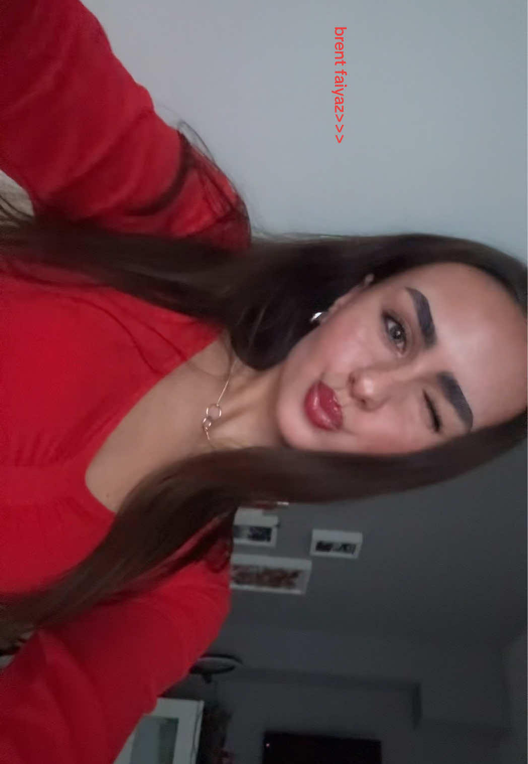 @𝑎𝑚𝑒𝑙𝑖𝑎