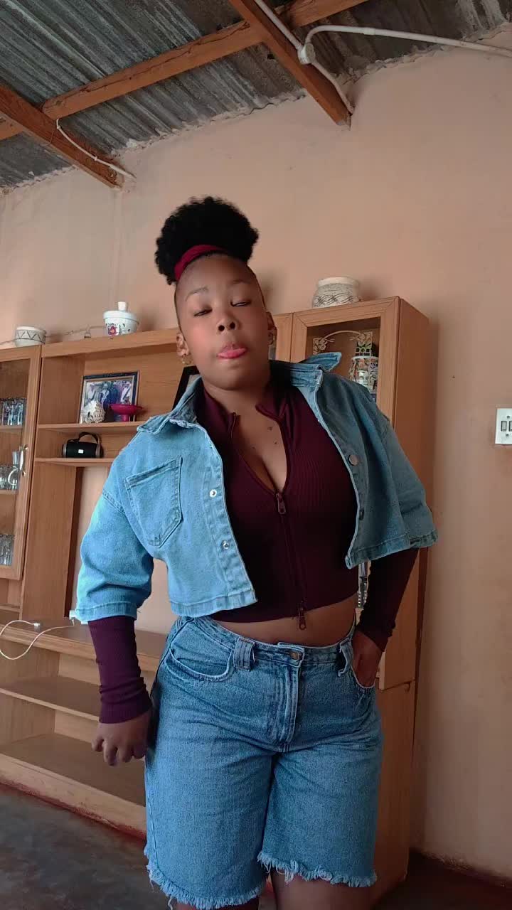 @Mimi Lubbiey.👑