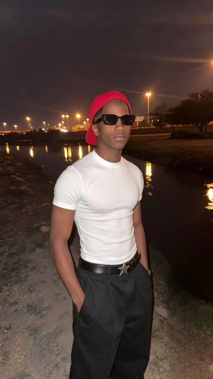 @منقا🥭