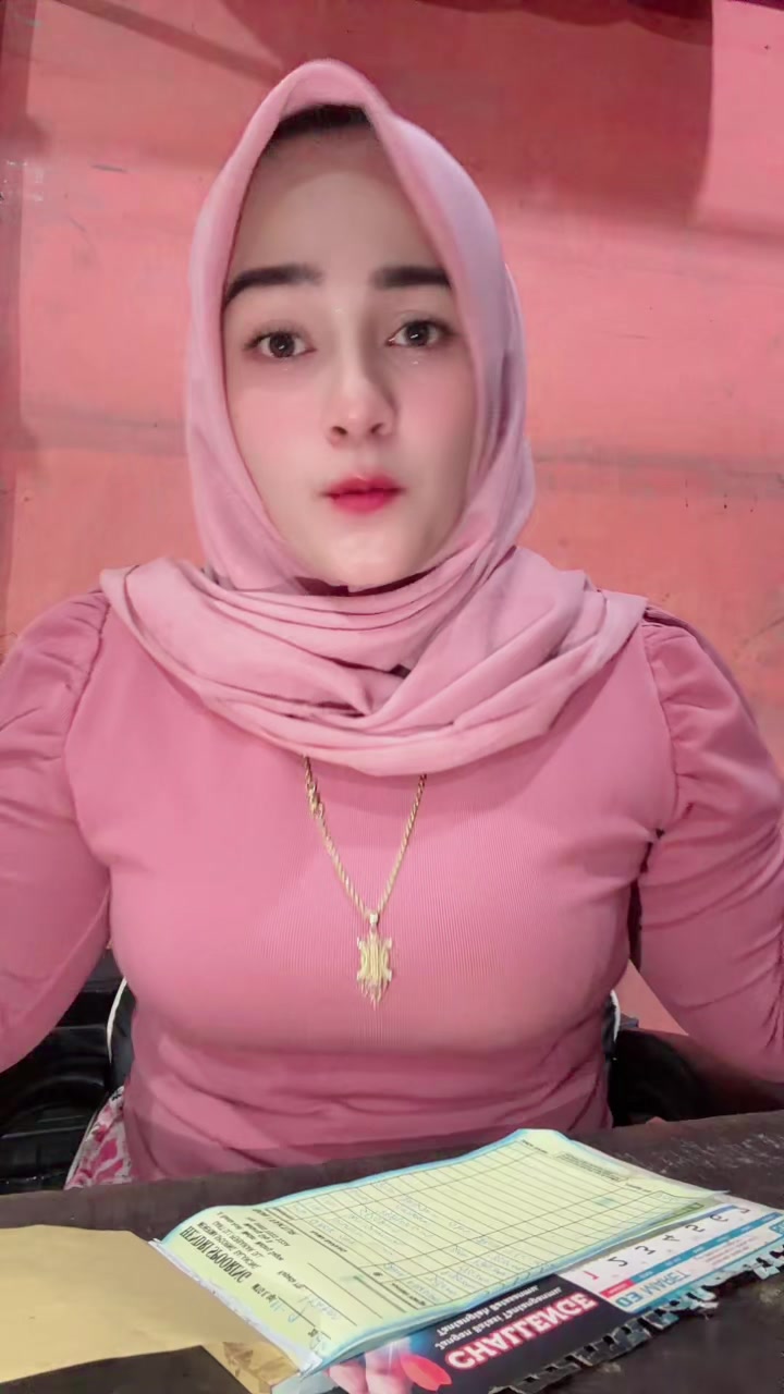 @Alisha_sakeela
