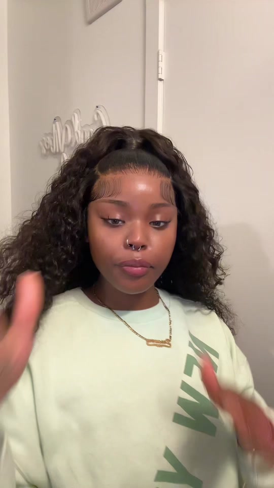 @Dee Swerv 🦋