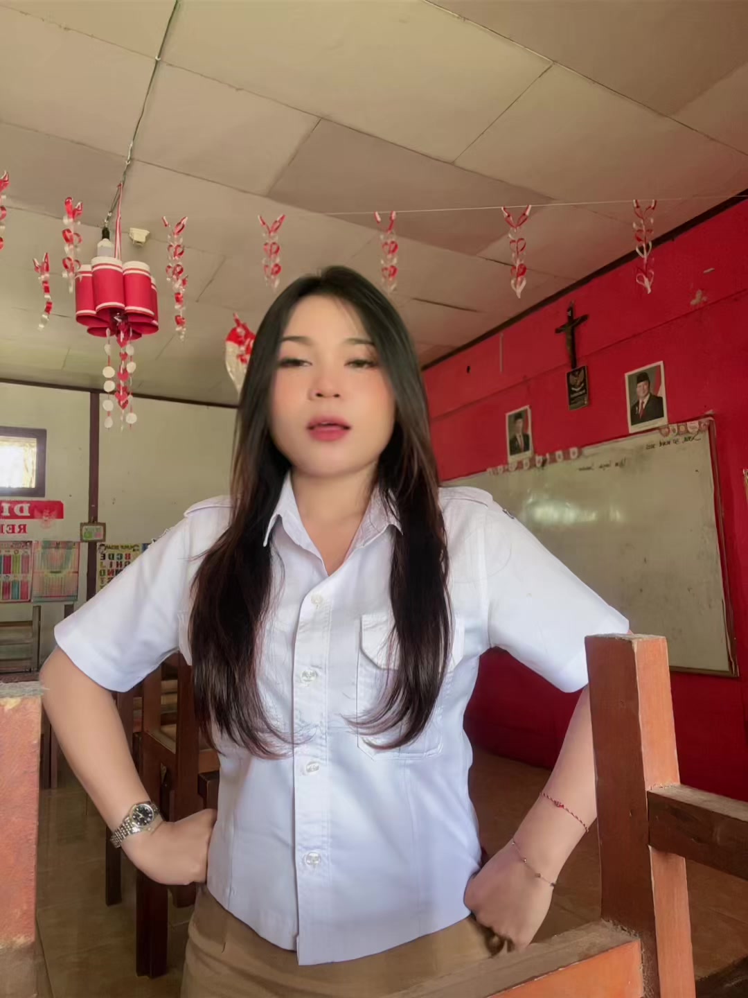 @anetiww