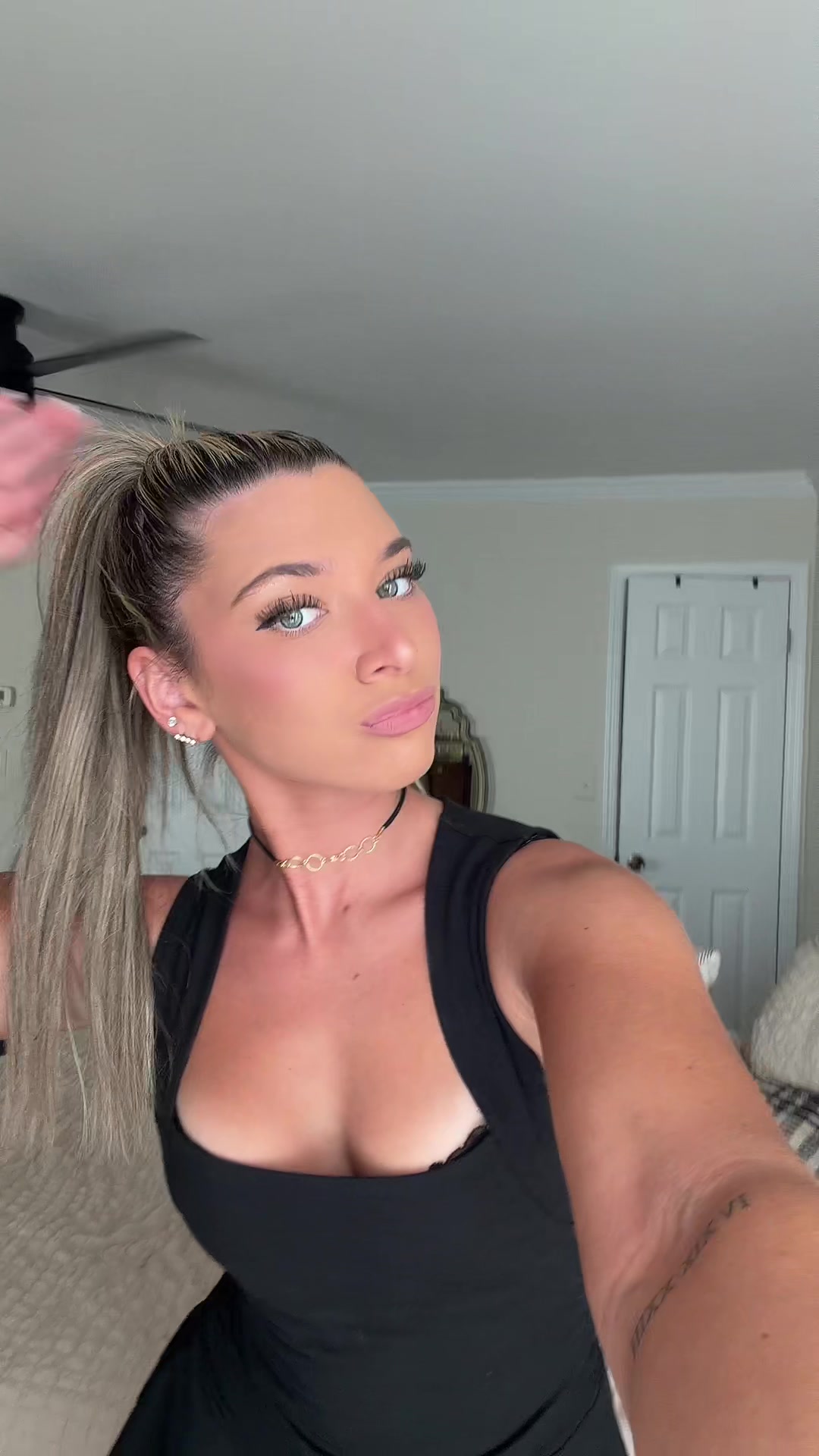 @jessicahirschxoxo
