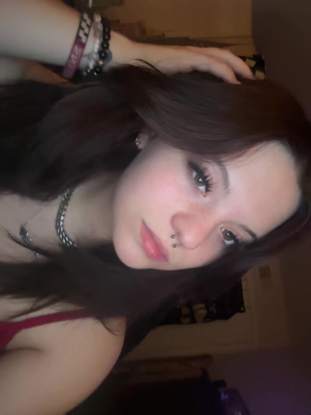 @:3