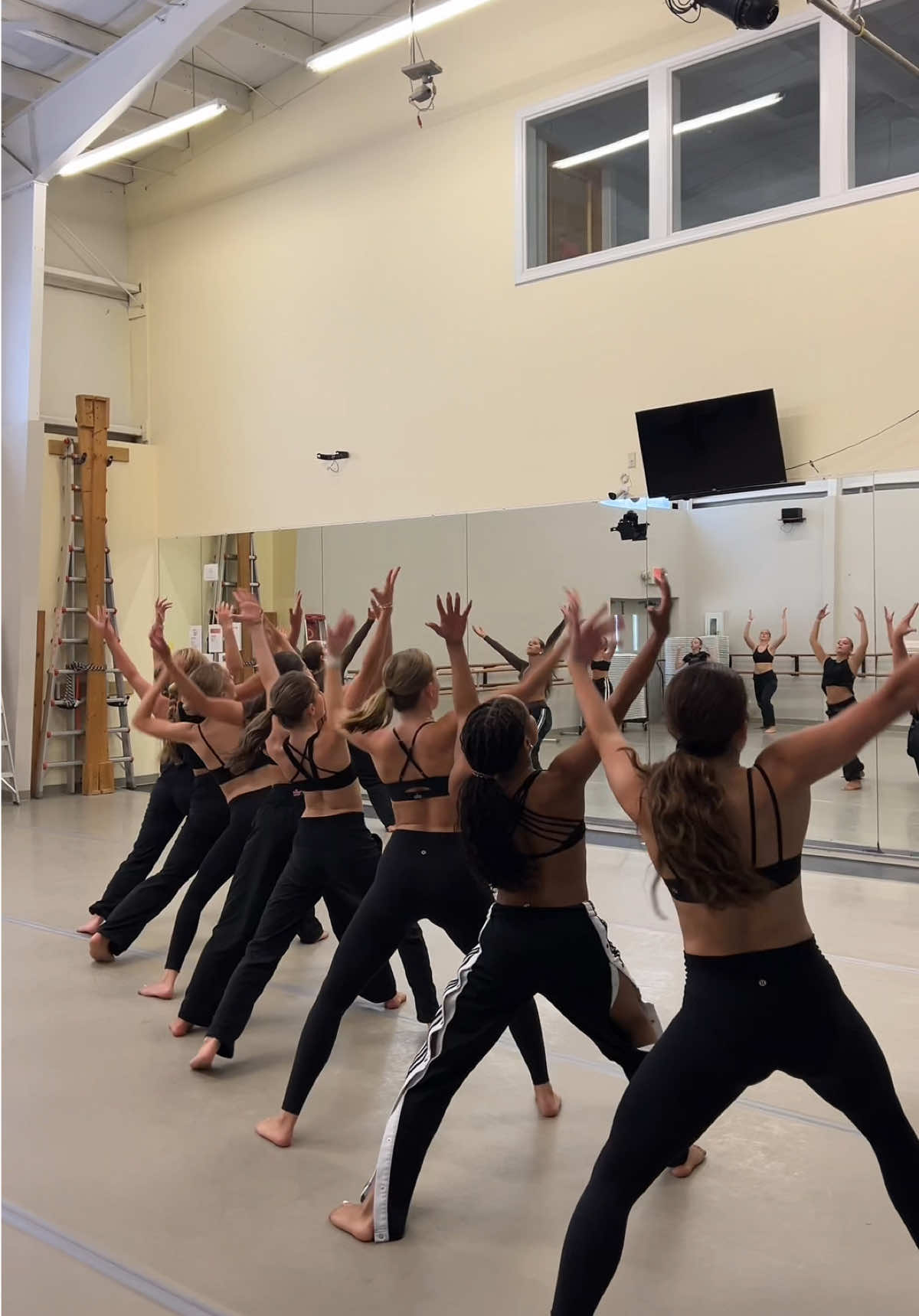 @Synergy Dance Collective