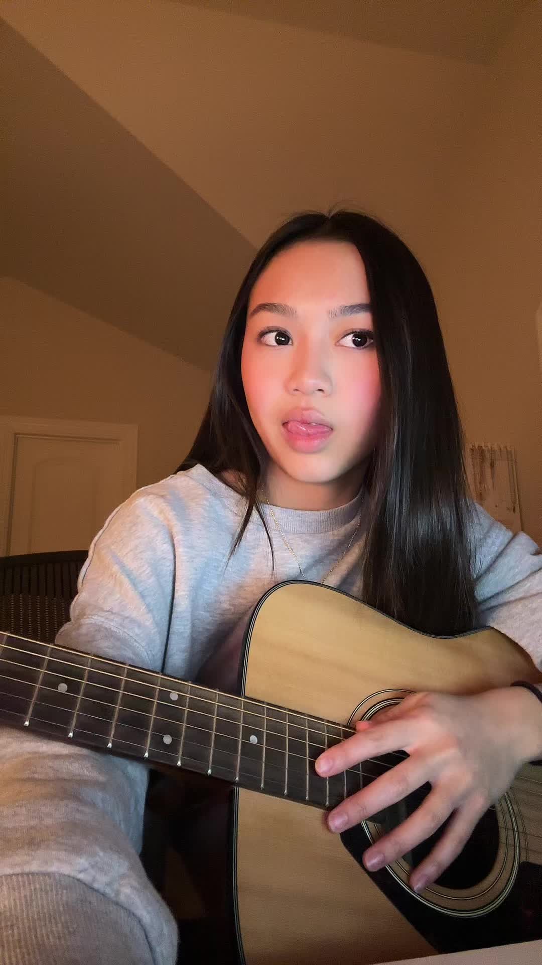 @meg 🎸⋆。𖦹°‧