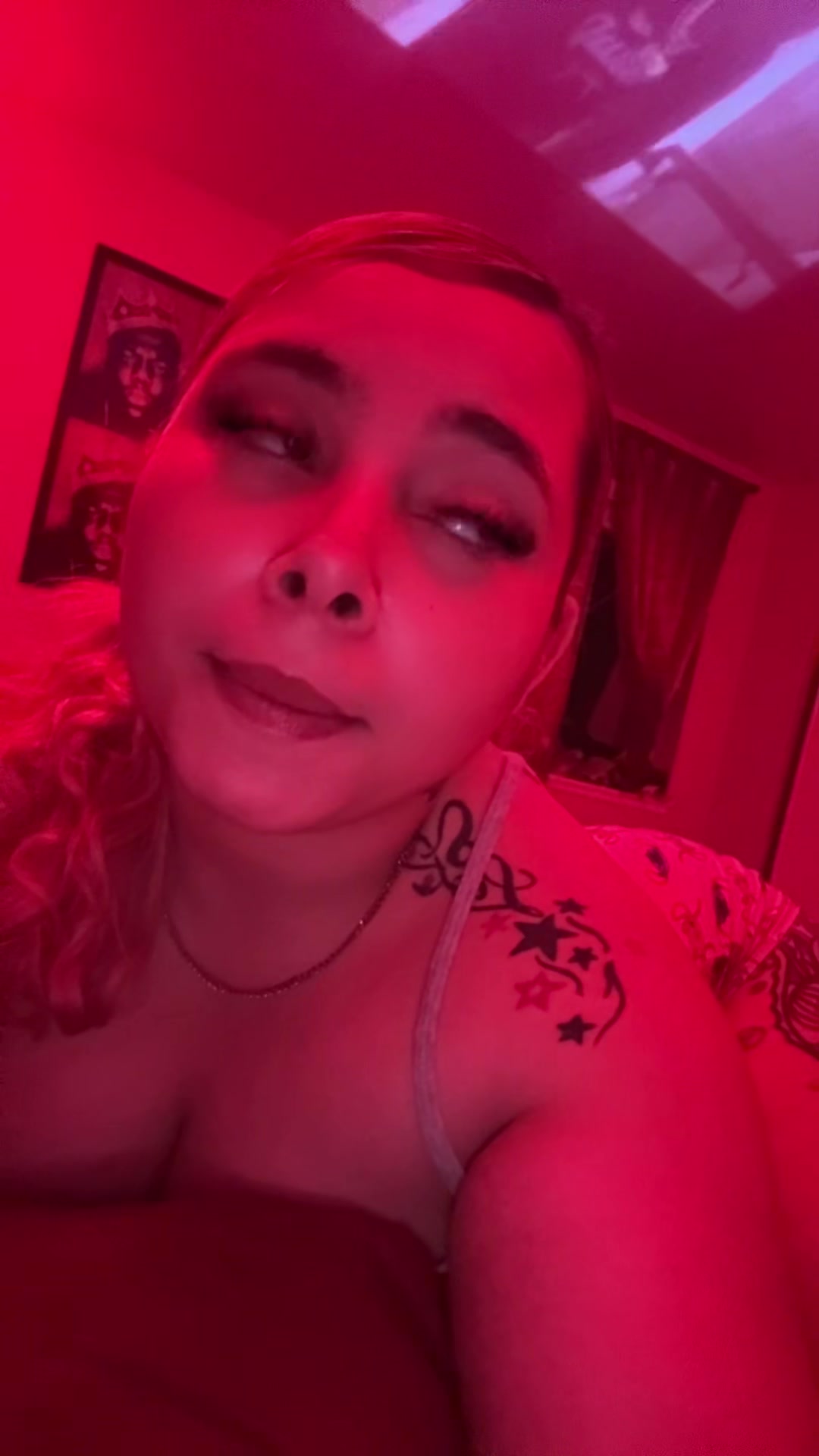 @Neeneecruz