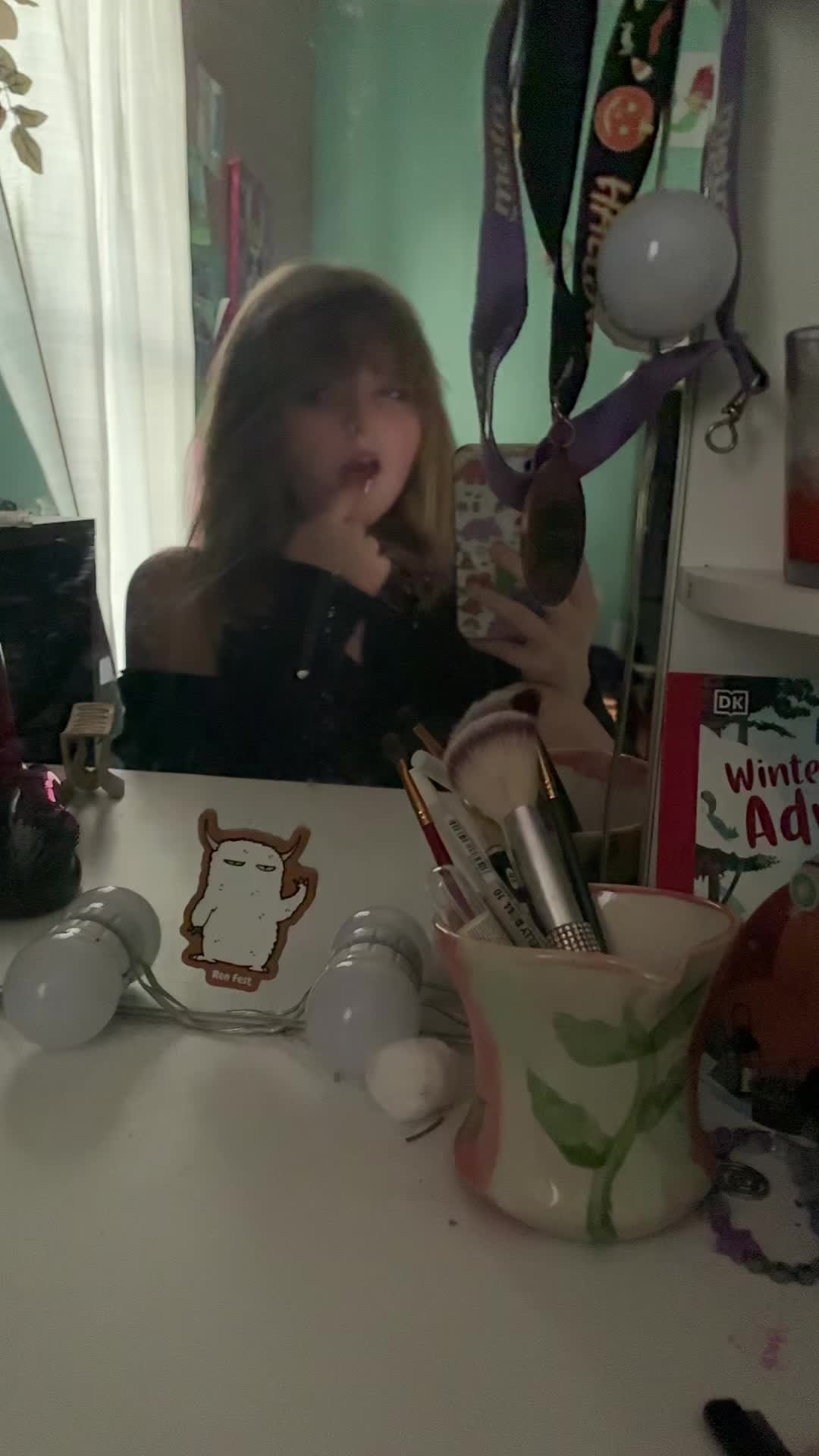 @lucyy