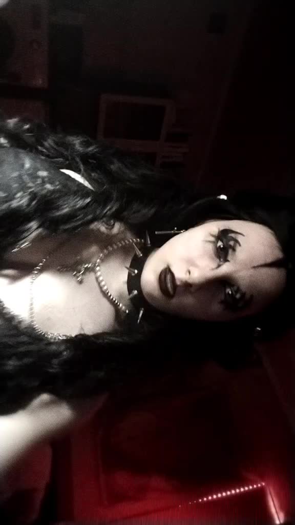@𝕸𝖎𝖈𝖍𝖊𝖑𝖑𝖊