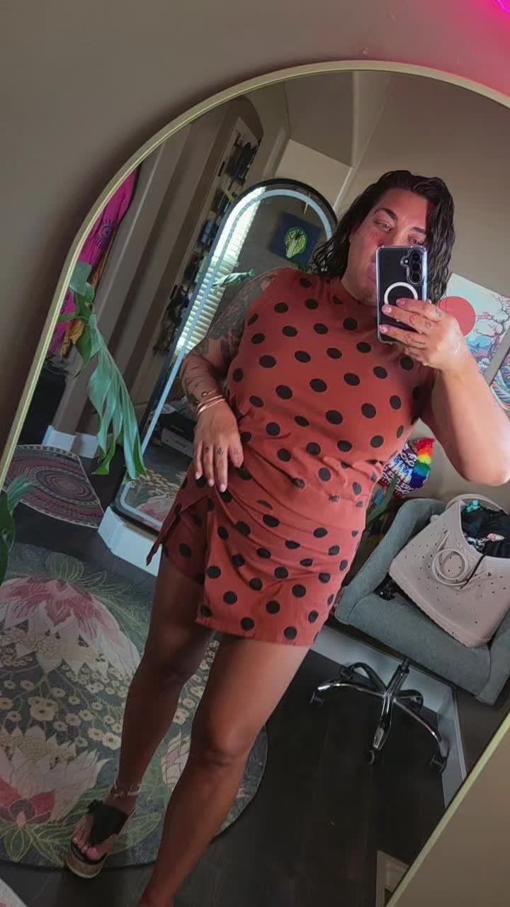 @Rhiannon 40 +Fashion & Life