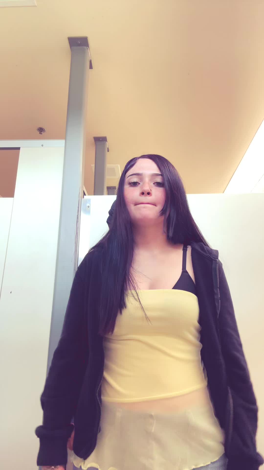 @𝕸𝖎𝖒𝖎 𖣂︎
