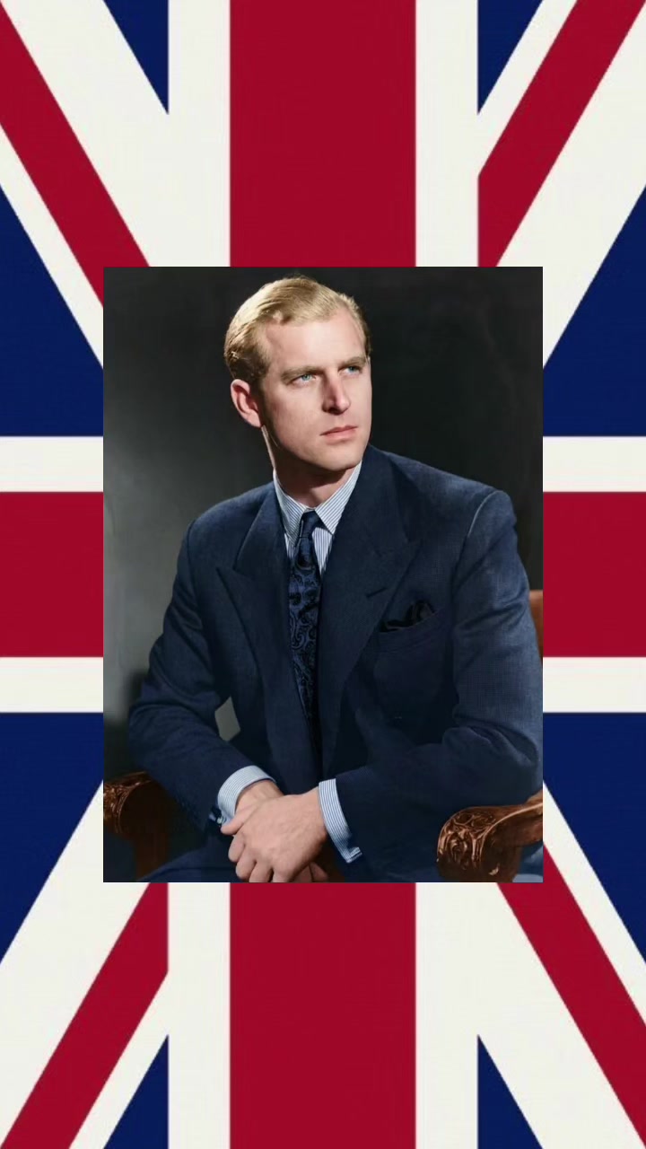 @♔ 𝓡𝓸𝔂𝓪𝓵 𝓩𝓱 🇬🇧