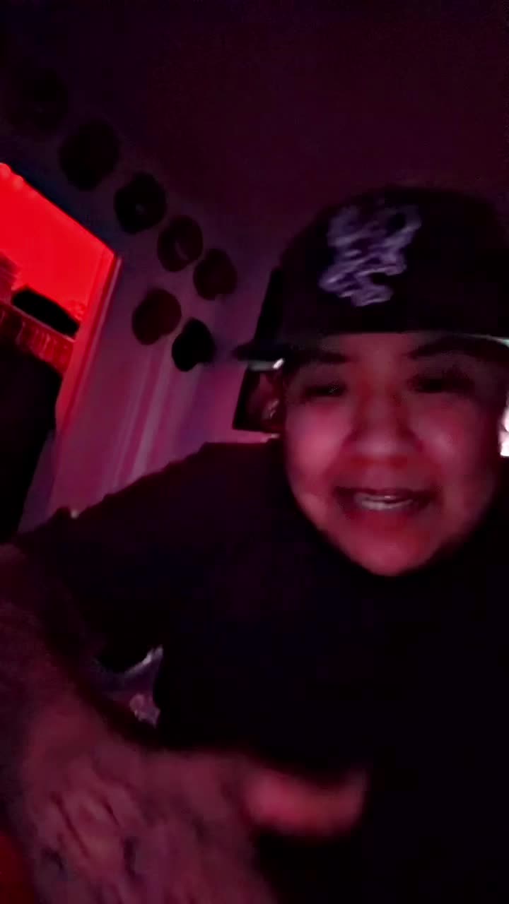 @looneybkisto