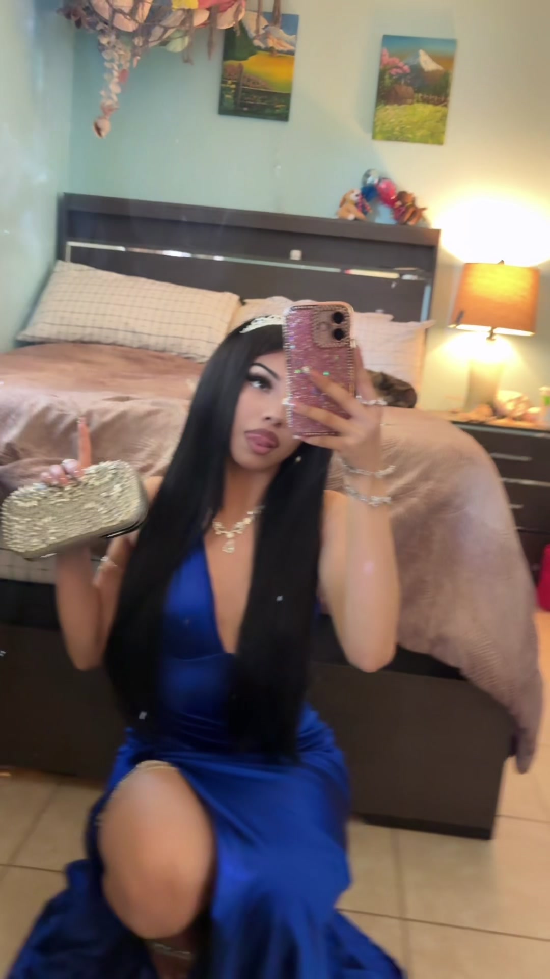 @️