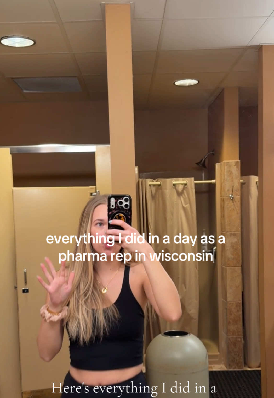@Veronica Paulina