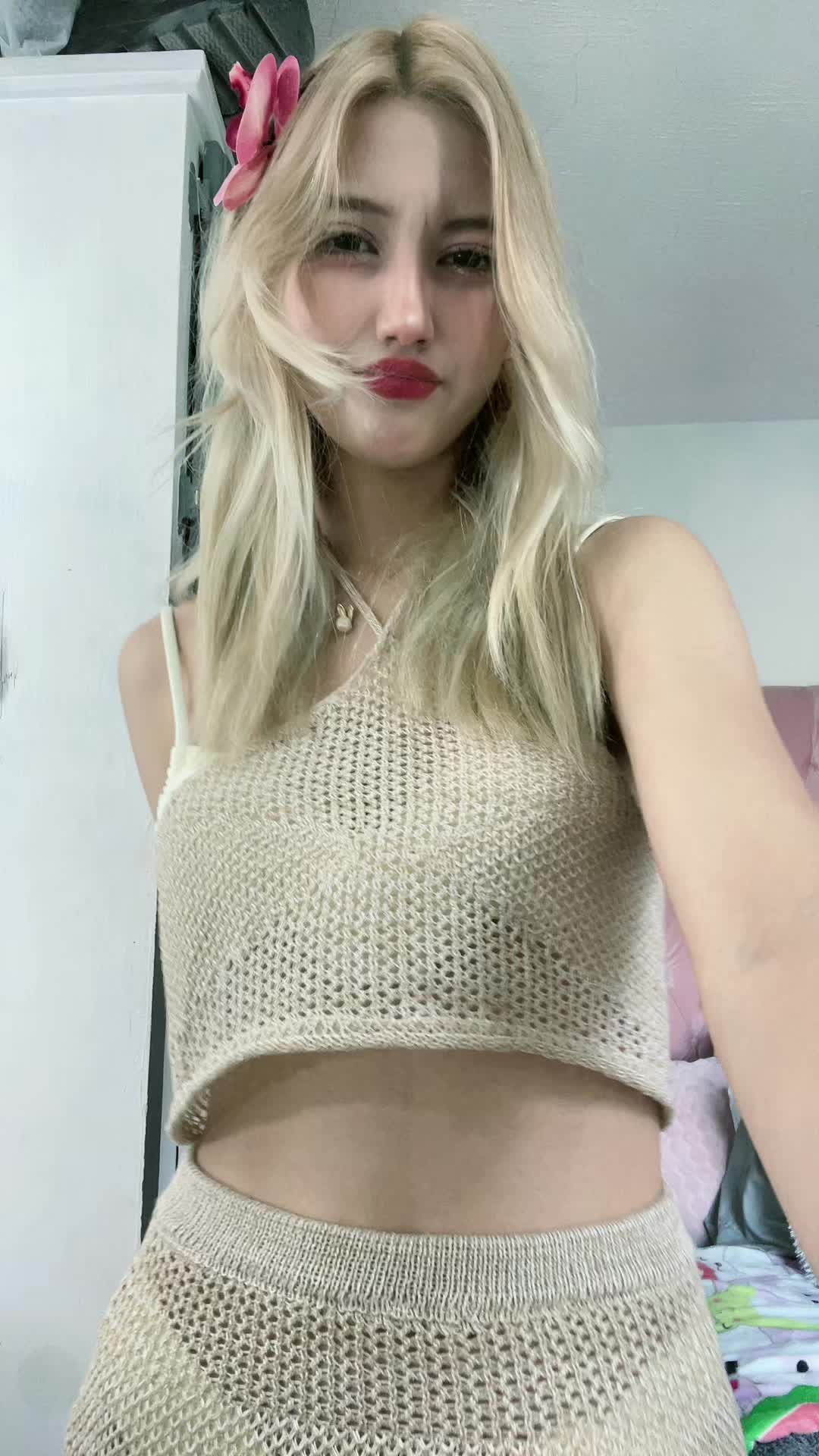 @lelepoxy