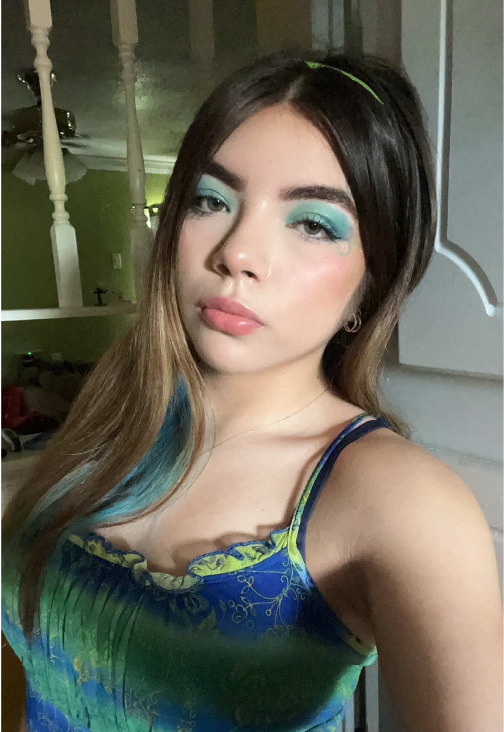 @bella