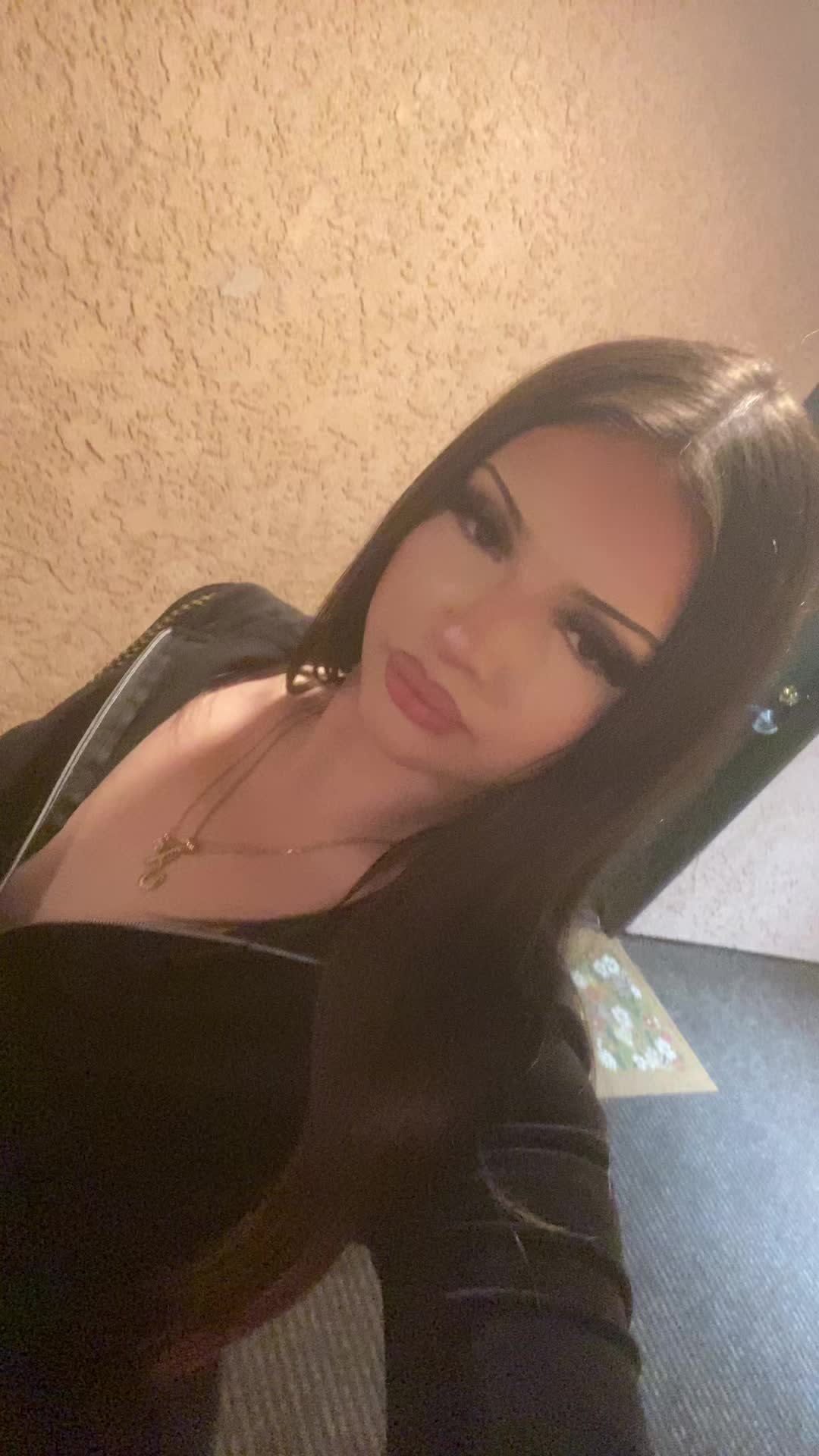 @_divinemamii