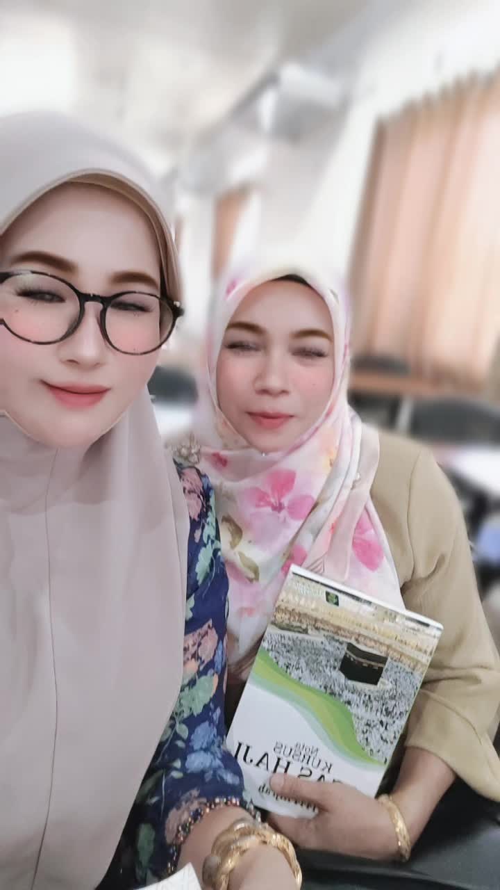 @Cik Puan Seri Aura
