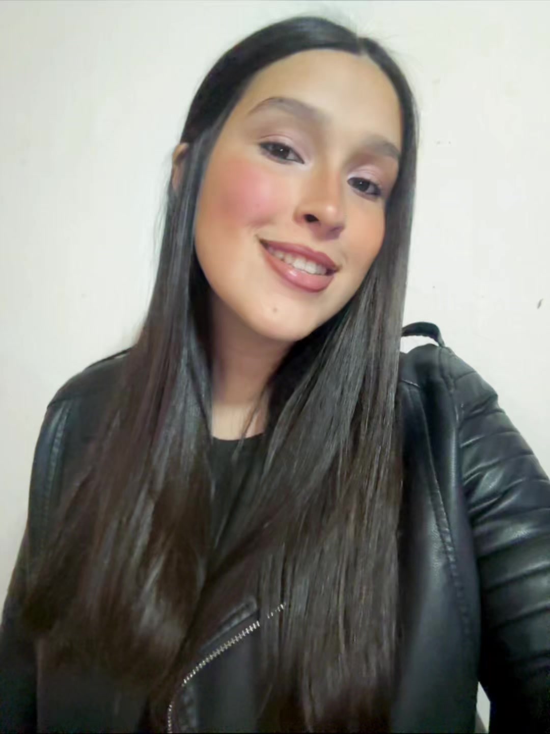 @Emii ✨