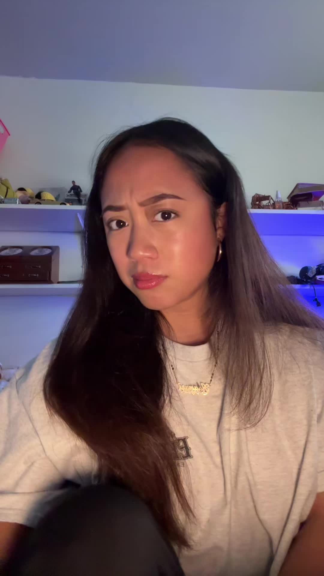 @Adamariii