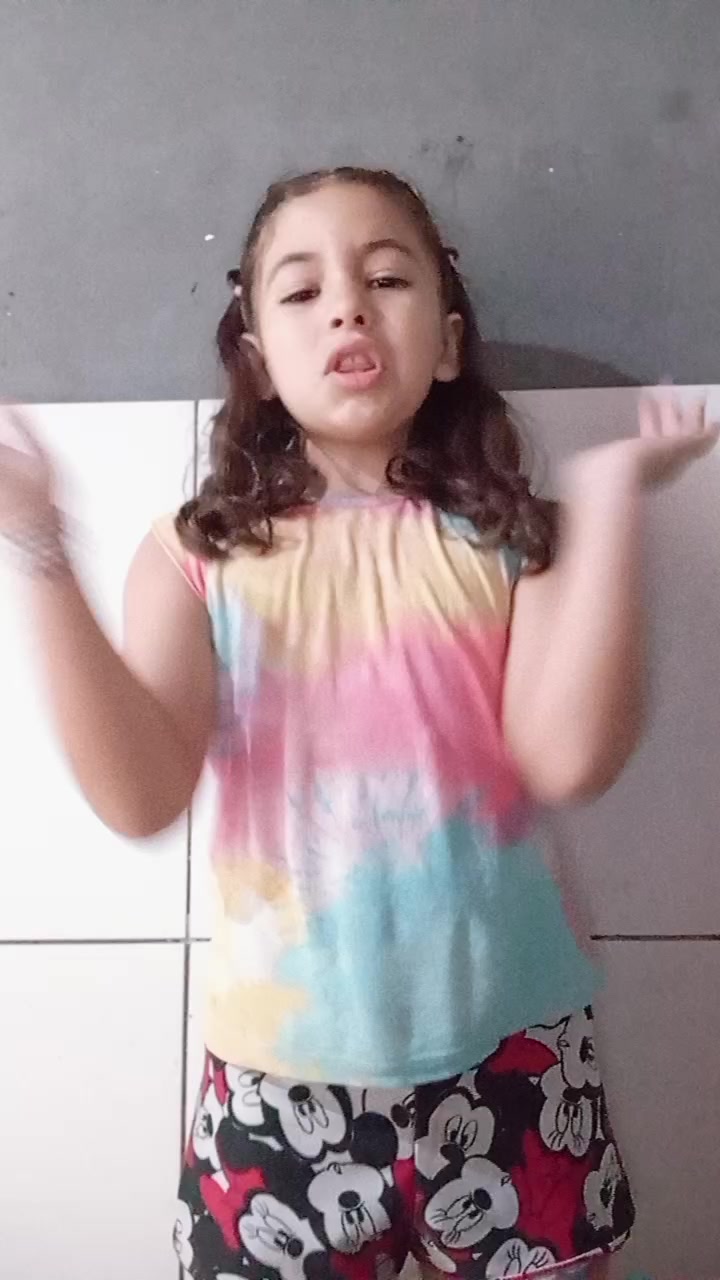 @Lívia Elleres
