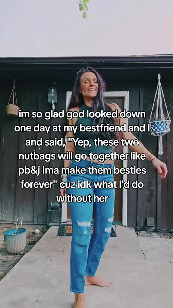 @moodymegan