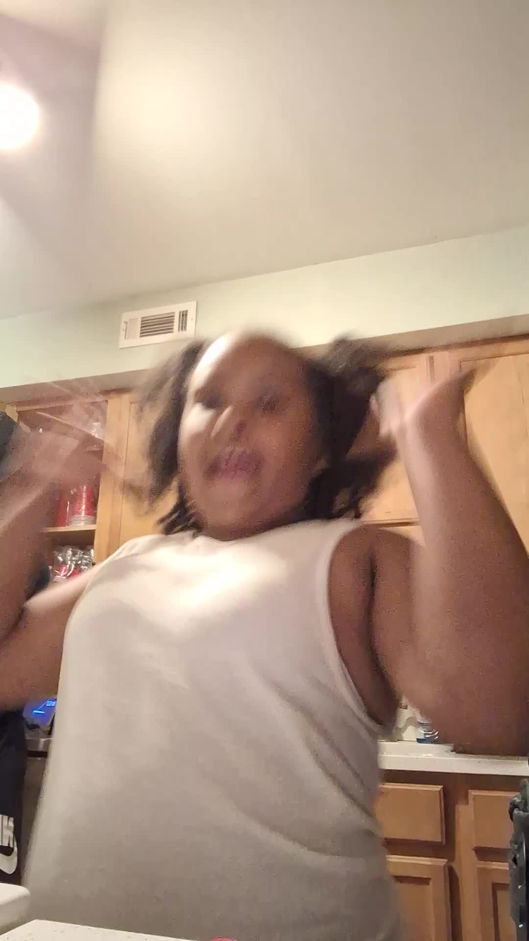 @TheSexyBusDriver