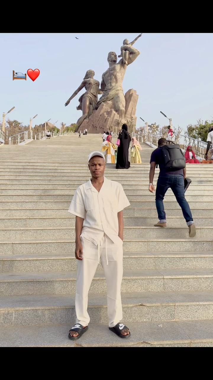 @Vieux T&ocirc;ri&ocirc; 224🇬🇳