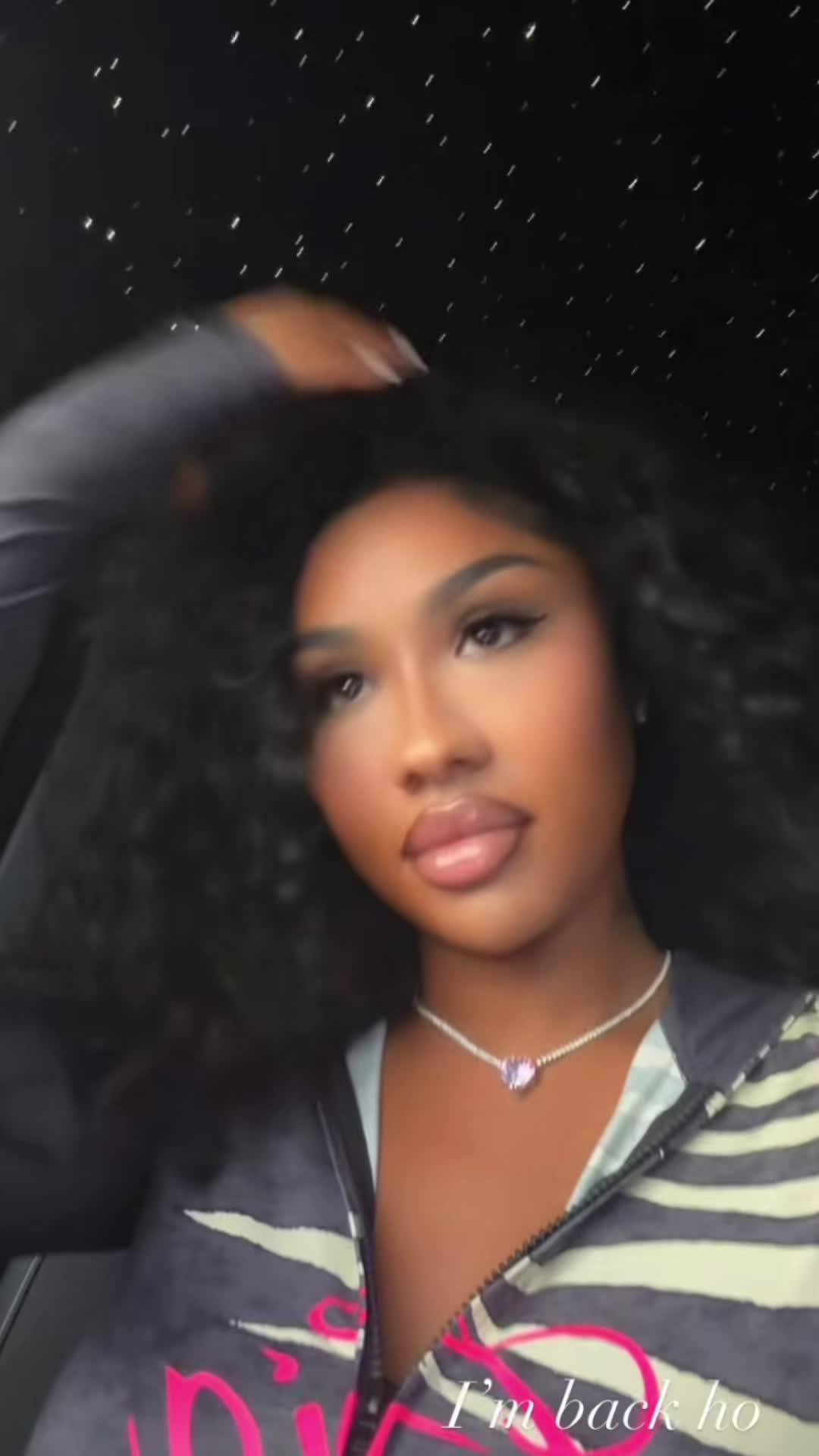 @lifeofari | fan page
